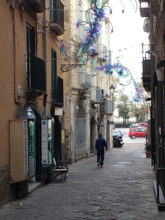 Antico Vicolo Apartment Salerno Luaran gambar